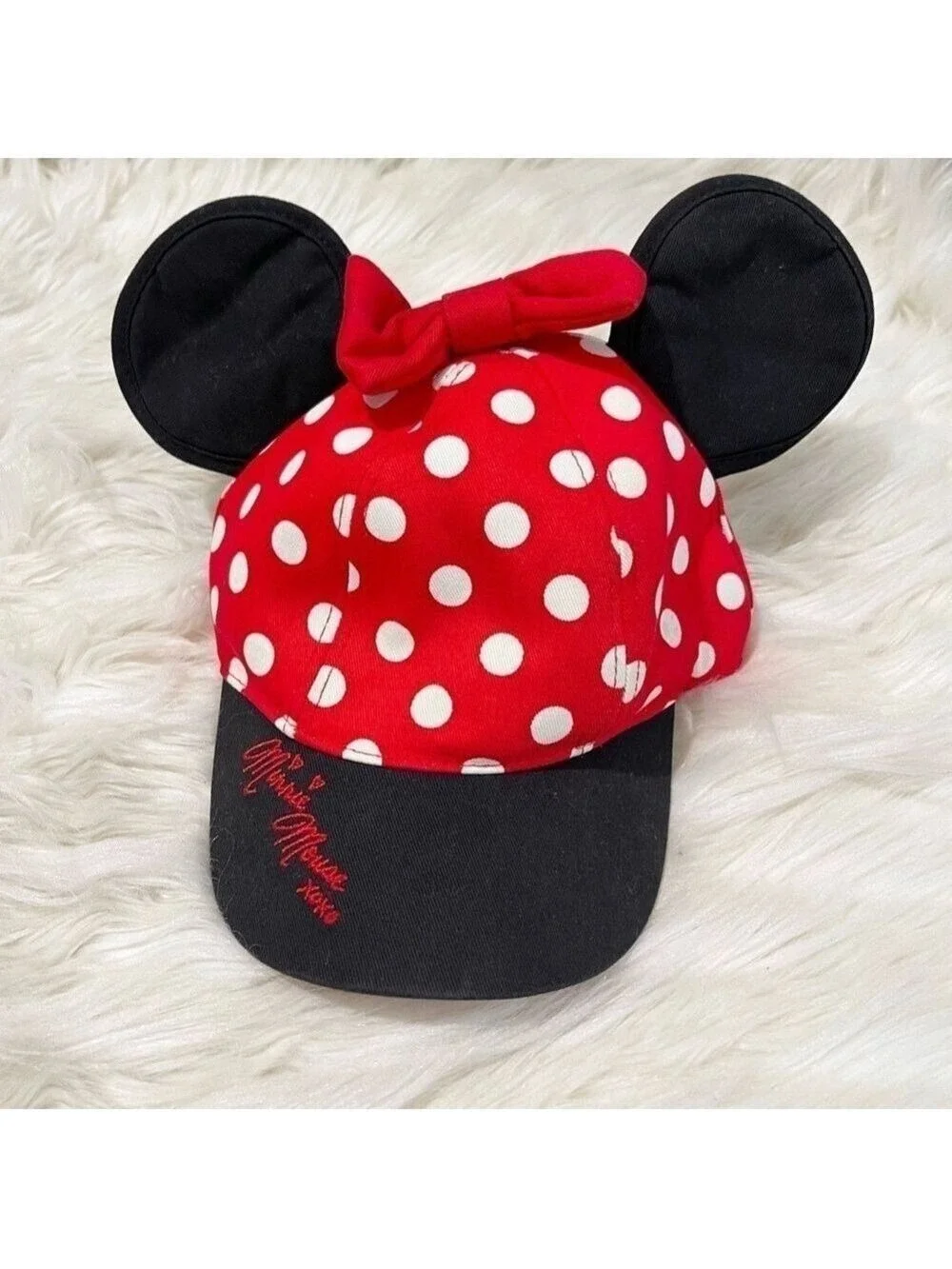 Disney Girls Minnie Mouse Red & Black Hat!